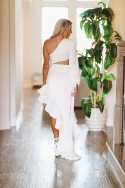 Hazel & Olive Beyond Obsessed Dress - White