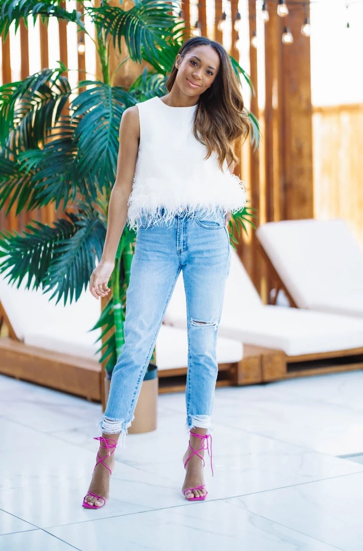 Hazel & Olive NEW ARRIVALS Brooke In Brooklyn Top -White Feathers 4 Hazel & Olive NEW ARRIVALS Brooke In Brooklyn Top -White Feathers