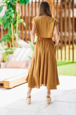 HAZEL & OLIVE NEW ARRIVALS Set In Sandstone Crop Top - Mustard Yellow